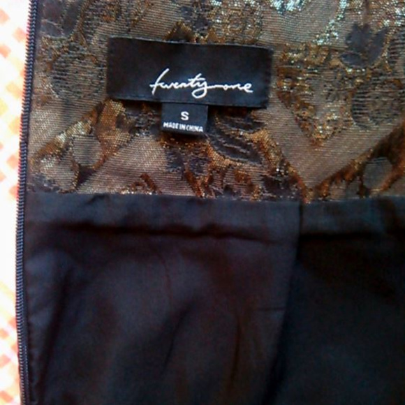 Forever 21 Metallic Gold Jacquard Print Mini Pencil Skirt - Picture 6 of 9